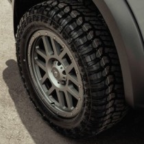 Jante en alliage Predator Dakar 20" pour Ford Raptor 2023 - Gris métallisé