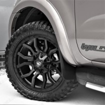 Jante en alliage Predator Panthera de 20 po pour Ford Raptor 2023 - Noir mat