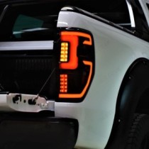 Ford Ranger 2019 en LHD - Feux arrière à LED dynamiques