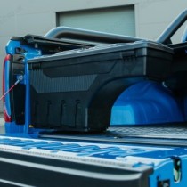 VW Amarok 2023- Boîte à outils Predator Swing Case Option gauche ou droite