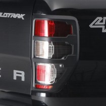 Couvre-feux arrière noirs pour Ford Ranger 2012-2019