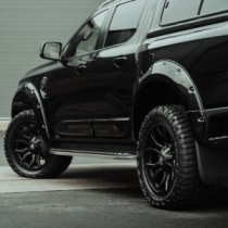 Ford Ranger 2023- Passages de roue Predator Sport en différentes couleurs – Rivets noirs