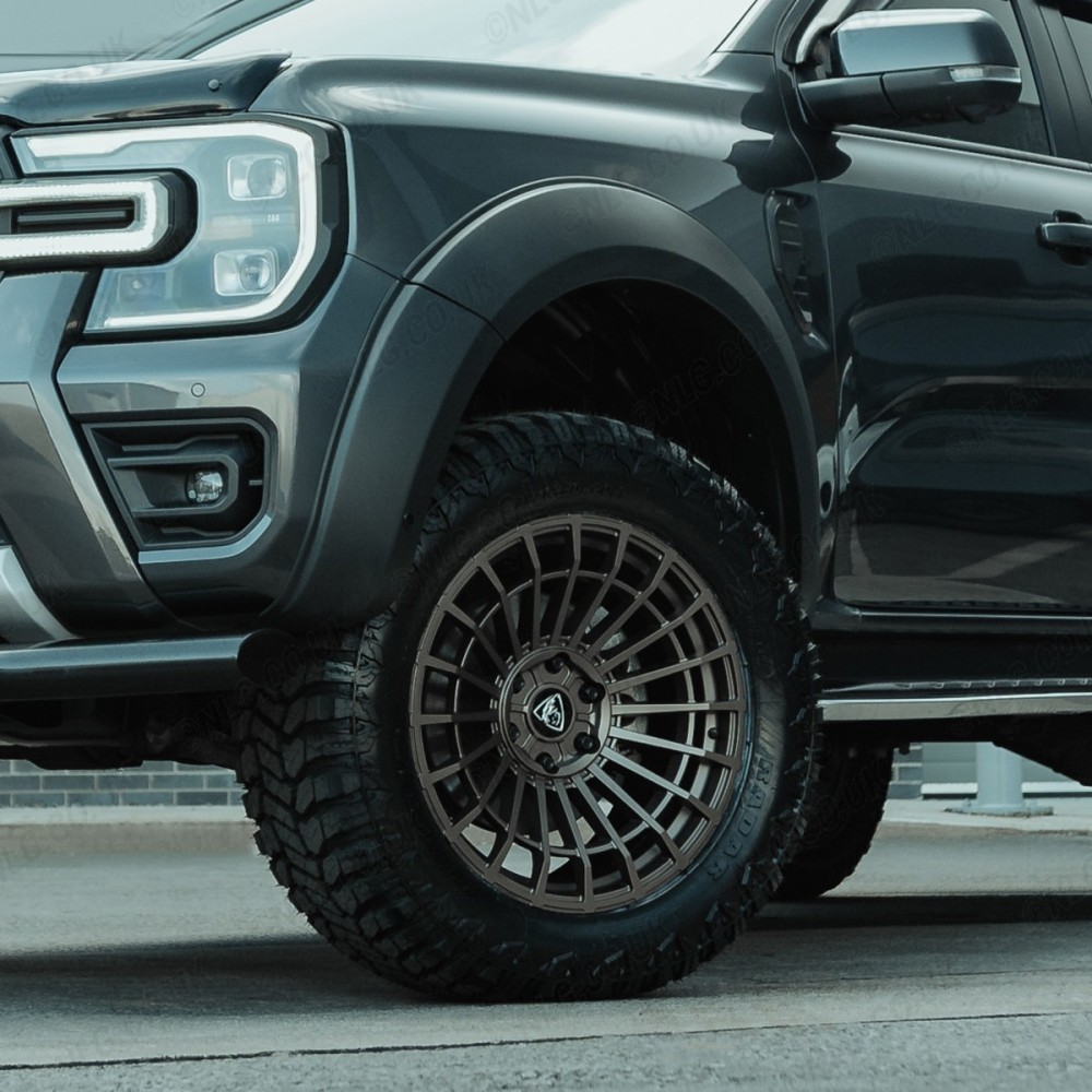 Ford Ranger 2023 - Passages de roue dynamiques en noir mat