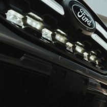 Ford Ranger 2023- Intégration de la barre lumineuse à DEL Predator 30" à la calandre