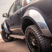 Extensions de passage de roue ultra-larges pour Ford Ranger - 150 mm / 6" de large, apprêt brillant