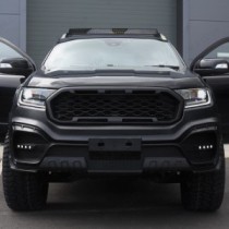 Kit de carrosserie de pare-chocs de style AMG avec feux de jour pour Ford Ranger 2016-2022