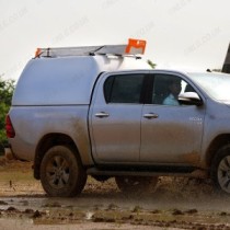 Toyota Hilux 2016- ProTop Tradesman en argent 1D6 avec porte arrière solide