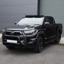 Toyota Hilux 2016 - Intégration de feux de toit à LED Lazer Lamps en noir 218