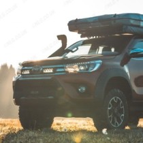 Toyota Hilux 2016 - Kit d'intégration de calandre Triple-R 750 avec lampes laser