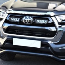 Toyota Hilux 2021 - Kit d'intégration de calandre Triple-R 750 avec lampes laser