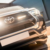 Kit d'intégration de calandre linéaire à 6 lampes laser pour Toyota Hilux 2021