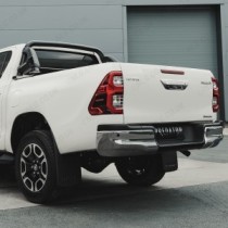 Arceau de sécurité sport avec revêtement en poudre noire de 76 mm pour Toyota Hilux 2021 et accents latéraux en ABS