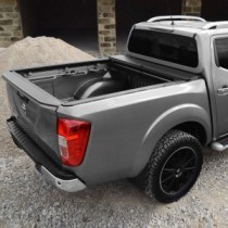 Volet roulant rétractable Roll-N-Lock / couvre-tonneau pour Nissan Navara NP300