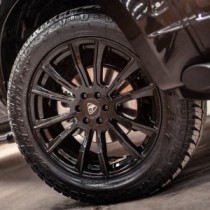 Jante en alliage Predator Denali 20x9 pour Nissan Navara NP300 - Noir brillant profond