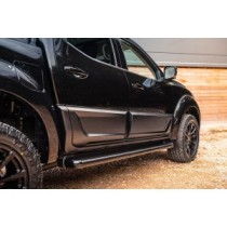 Protections de carrosserie Predator pour Nissan Navara NP300 2016-2021 en différentes couleurs