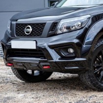 Grille Predator noire mate avec support caméra pour Nissan Navara NP300 2016-2021