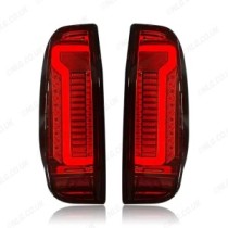 Feux arrière à LED Predator fumés pour Nissan Navara D40