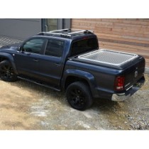 Couvre-tonneau relevable Mountain Top Checker avec rail de chargement pour VW Amarok 2011-2020