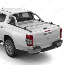 Volet roulant argenté pour toit de montagne Mitsubishi L200