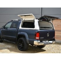 Auvent ProTop Gullwing avec porte arrière en verre pour VW Amarok 2011-2020 en blanc bonbon B4B4