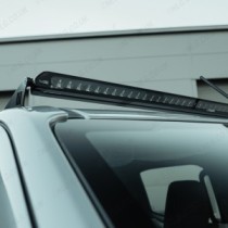 Barre lumineuse de toit à LED linéaire 42 de Lazer Lamps pour Isuzu D-Max 2021