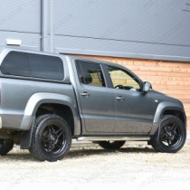 Jante en alliage Predator Fox 20x9 pour VW Amarok en noir brillant